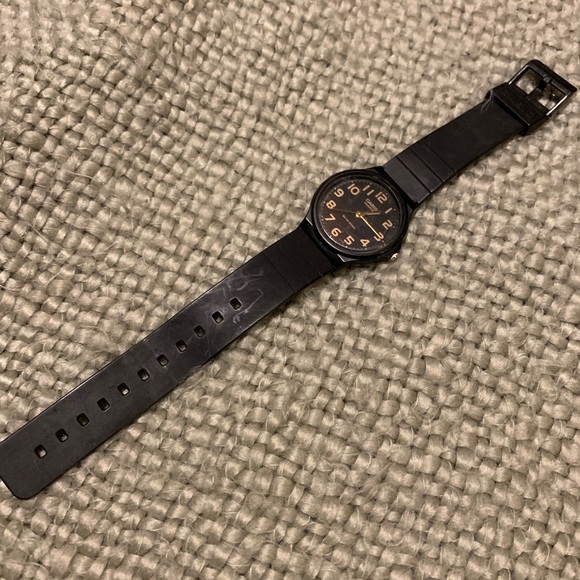 Casio watch - Picture 3 of 6